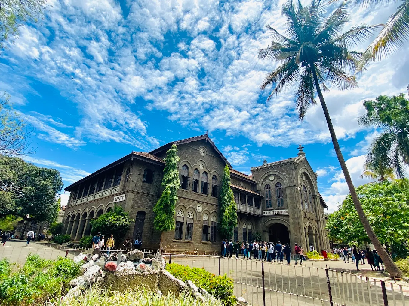 Fergusson College