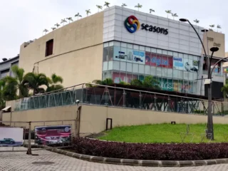 seasons mall